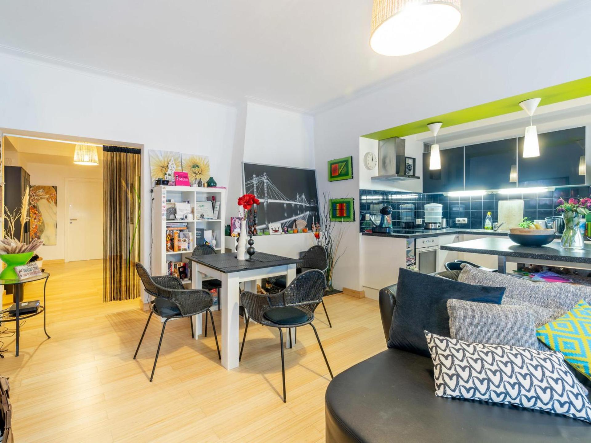 Luxe Serene Residence — Photos 2